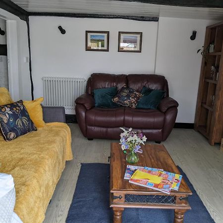Characterful 2 Bed Cottage, Quiet Village Setting Ashleworth المظهر الخارجي الصورة